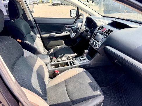Used 2017 Subaru Crosstrek 2.0i Premium AWD/4WD image 11
