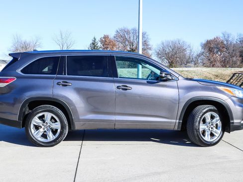 Used 2016 Toyota Highlander Limited image 5
