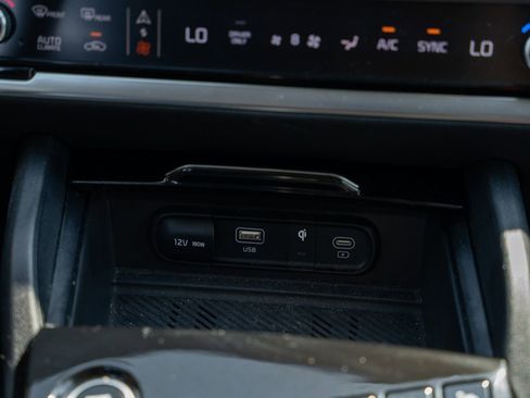 Used 2023 Kia Sportage EX image 31