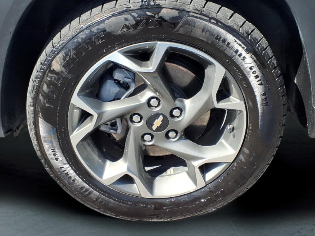 Used 2024 Chevrolet Trax LT w/ Driver Confidence Package FWD image 9