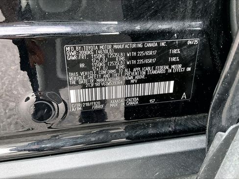 Used 2025 Toyota RAV4 LE AWD/4WD image 36