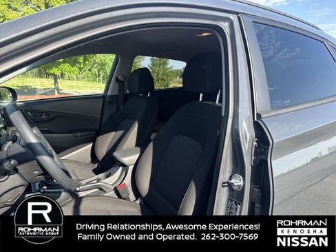 Used 2023 Hyundai Kona SEL AWD/4WD image 11