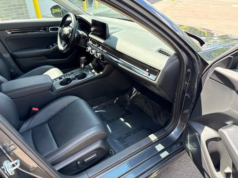 Used 2023 Honda Civic Touring image 22