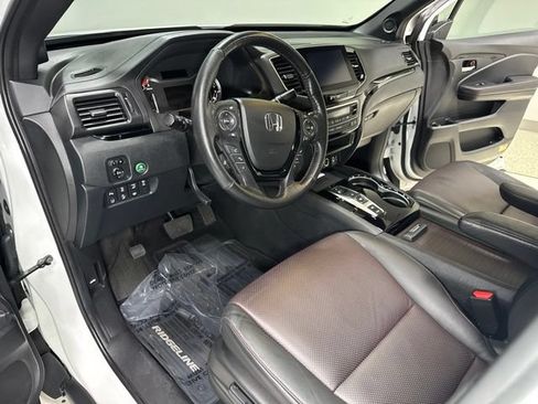 Used 2023 Honda Ridgeline Black Edition image 14