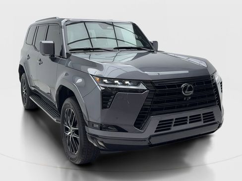 Used 2026 Lexus GX 550 w/ Cold Area Package AWD/4WD image 2