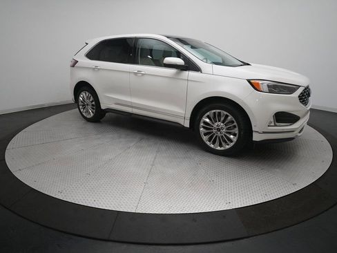 Used 2022 Ford Edge Titanium w/ Equipment Group 301A image 13