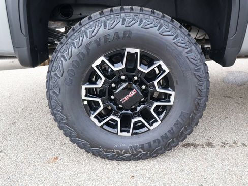 New 2026 GMC Sierra 2500 AT4X w/ LPO, Black Badging Package AWD/4WD image 37
