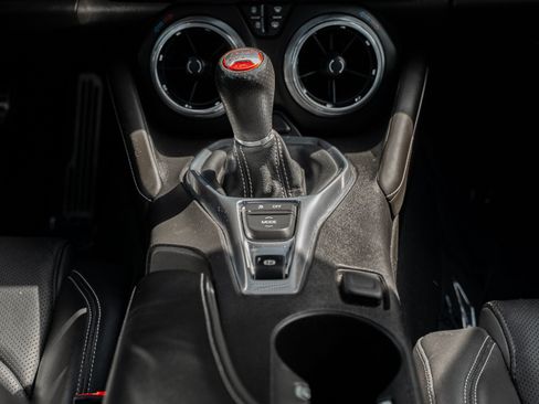 Used 2017 Chevrolet Camaro SS RWD image 18
