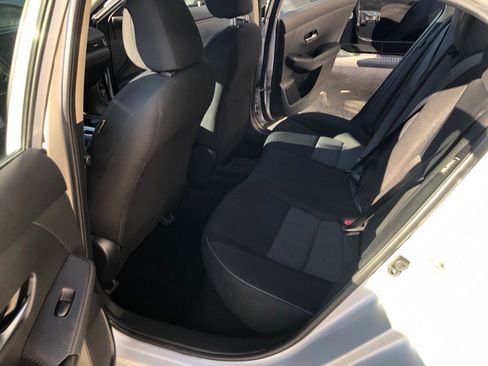 Used 2021 Nissan Sentra SV FWD image 29