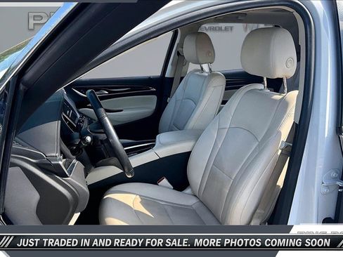 Used 2022 Buick Enclave Premium w/ Experience Buick Package FWD image 18