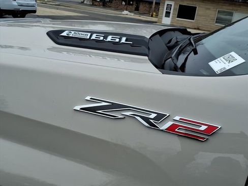New 2026 Chevrolet Silverado 2500 ZR2 image 11