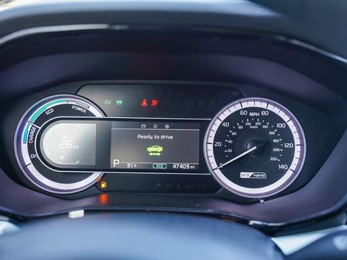 Certified 2022 Kia Niro LX image 25