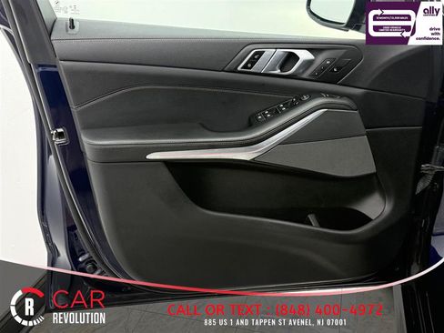 Used 2021 BMW X5 M50i w/ Premium Package AWD/4WD image 25