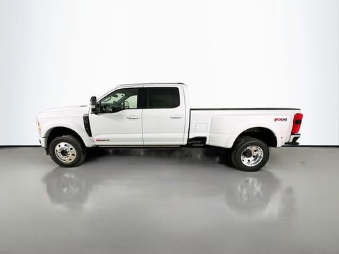 New 2026 Ford F450 Platinum w/ FX4 Off-Road Package image 4