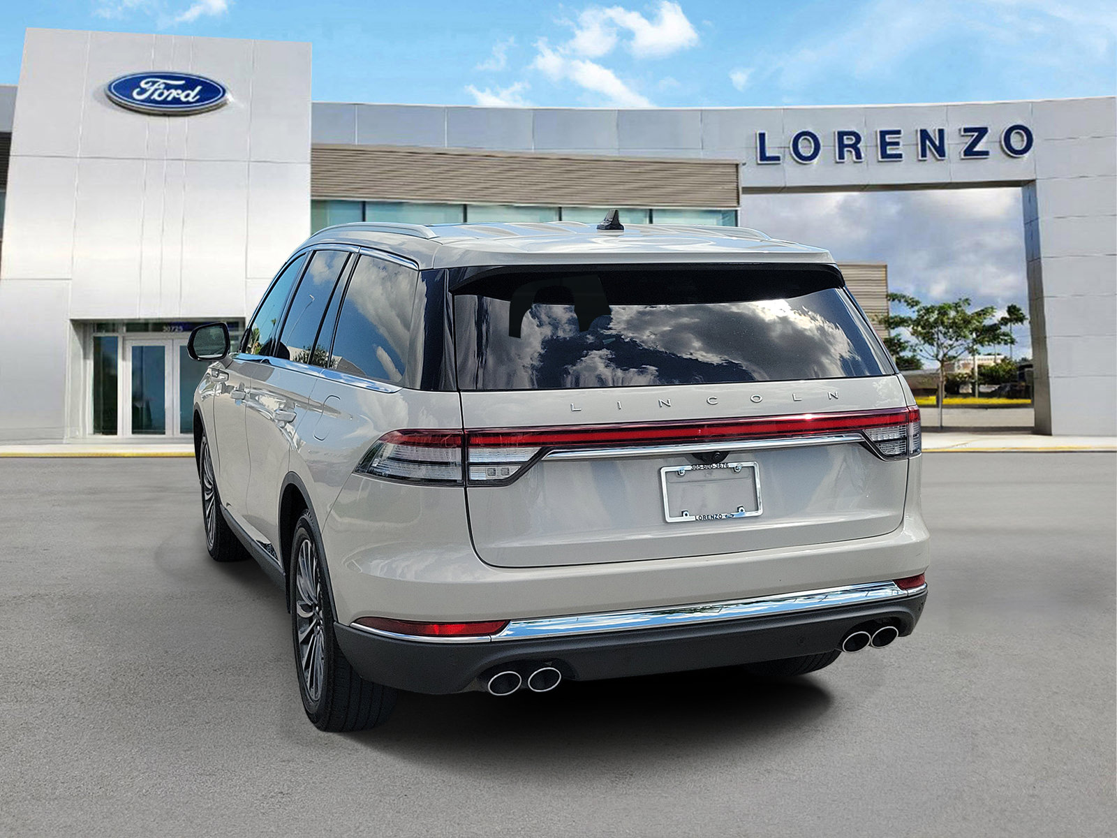 Used 2023 Lincoln Aviator Reserve w/ Elements Package Plus RWD image 7