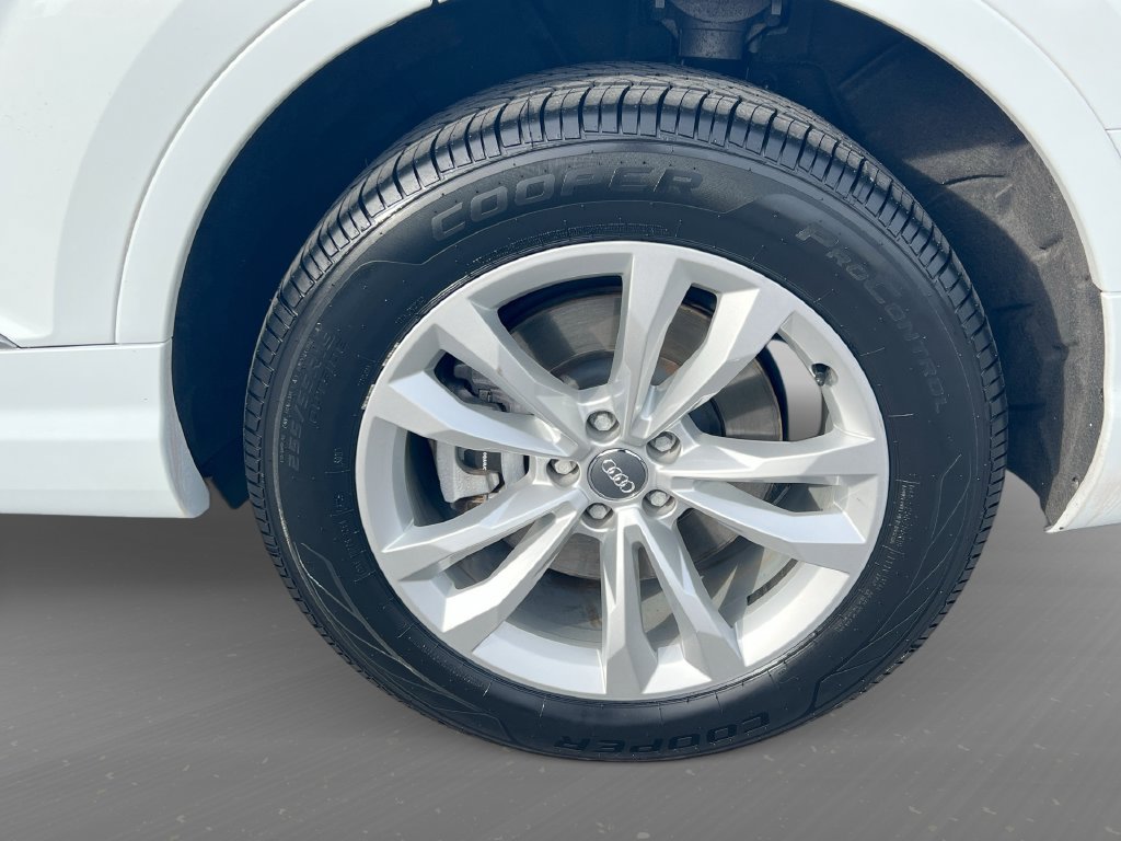 Used 2019 Audi Q7 3.0T Premium AWD/4WD image 25
