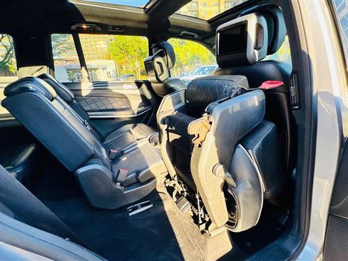 Used 2014 Mercedes-Benz GL 550 4MATIC image 30