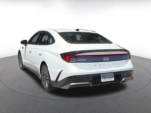 Used 2025 Hyundai Sonata SEL FWD image 11