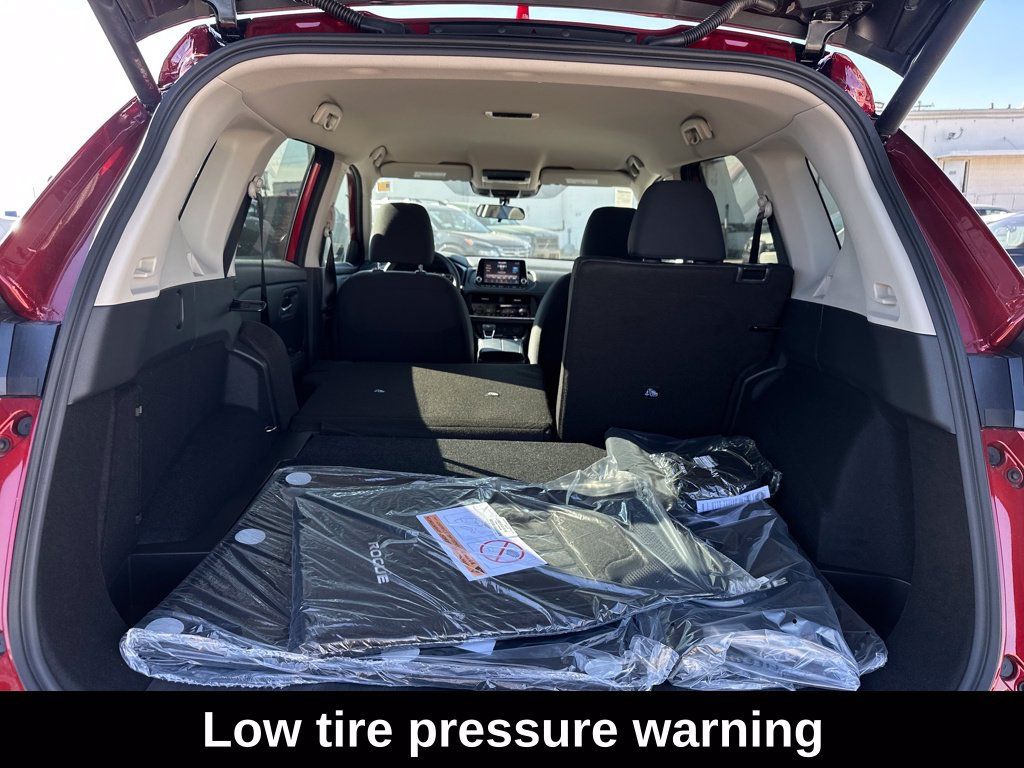 Certified 2026 Nissan Rogue SV AWD/4WD image 21