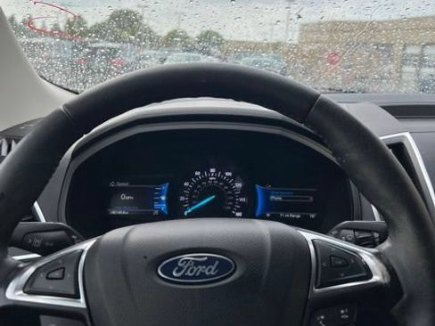 Certified 2023 Ford Edge Titanium AWD/4WD image 6