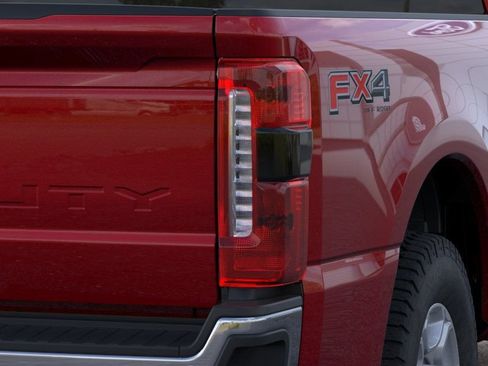 New 2026 Ford F250 XLT w/ XLT Premium Package AWD/4WD image 21