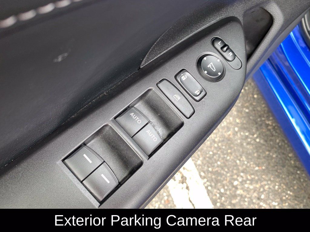 Used 2019 Honda Civic EX-L image 12