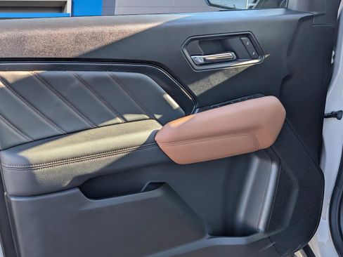 New 2026 GMC Canyon AT4 image 16