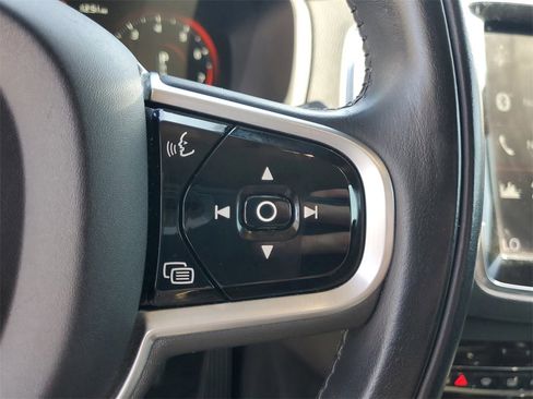 Used 2019 Volvo XC90 T6 Momentum w/ Advanced Package image 29