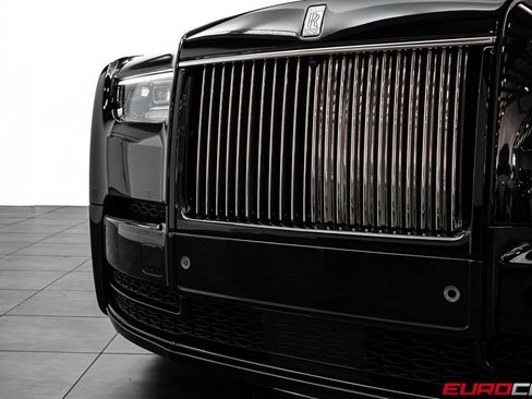 Used 2024 Rolls-Royce Phantom Sedan w/ The Phantom Package image 13