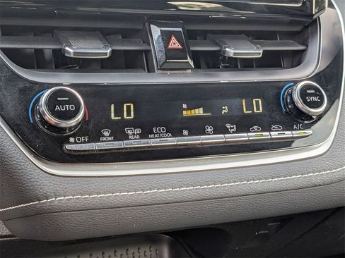 Used 2022 Toyota Corolla XSE image 21