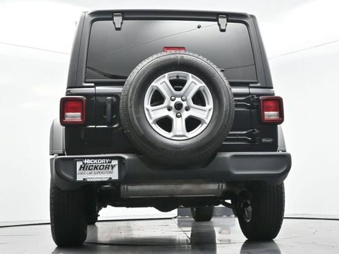 Used 2022 Jeep Wrangler Unlimited Sport AWD/4WD image 44