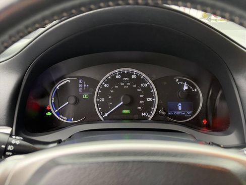 Used 2013 Lexus CT 200h w/ Seat Comfort Pkg image 33