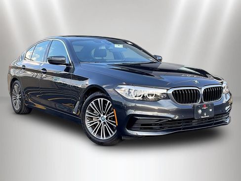 Used 2019 BMW 530e xDrive w/ Convenience Package AWD/4WD image 3