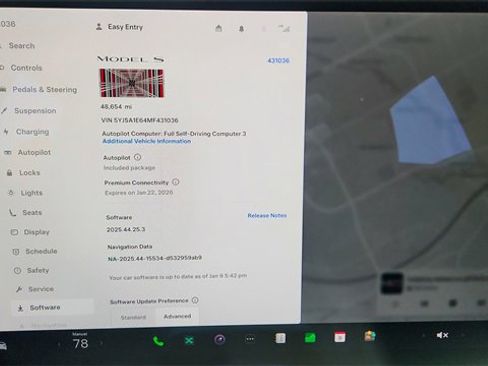 Used 2021 Tesla Model S Plaid image 39