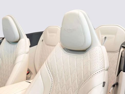 Used 2024 Aston Martin DB12 Convertible RWD image 30