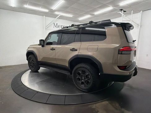 Used 2025 Lexus GX 550 AWD/4WD image 5