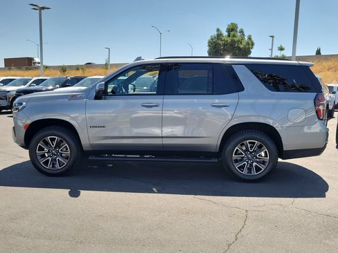 Used 2024 Chevrolet Tahoe Z71 w/ Luxury Package AWD/4WD image 31