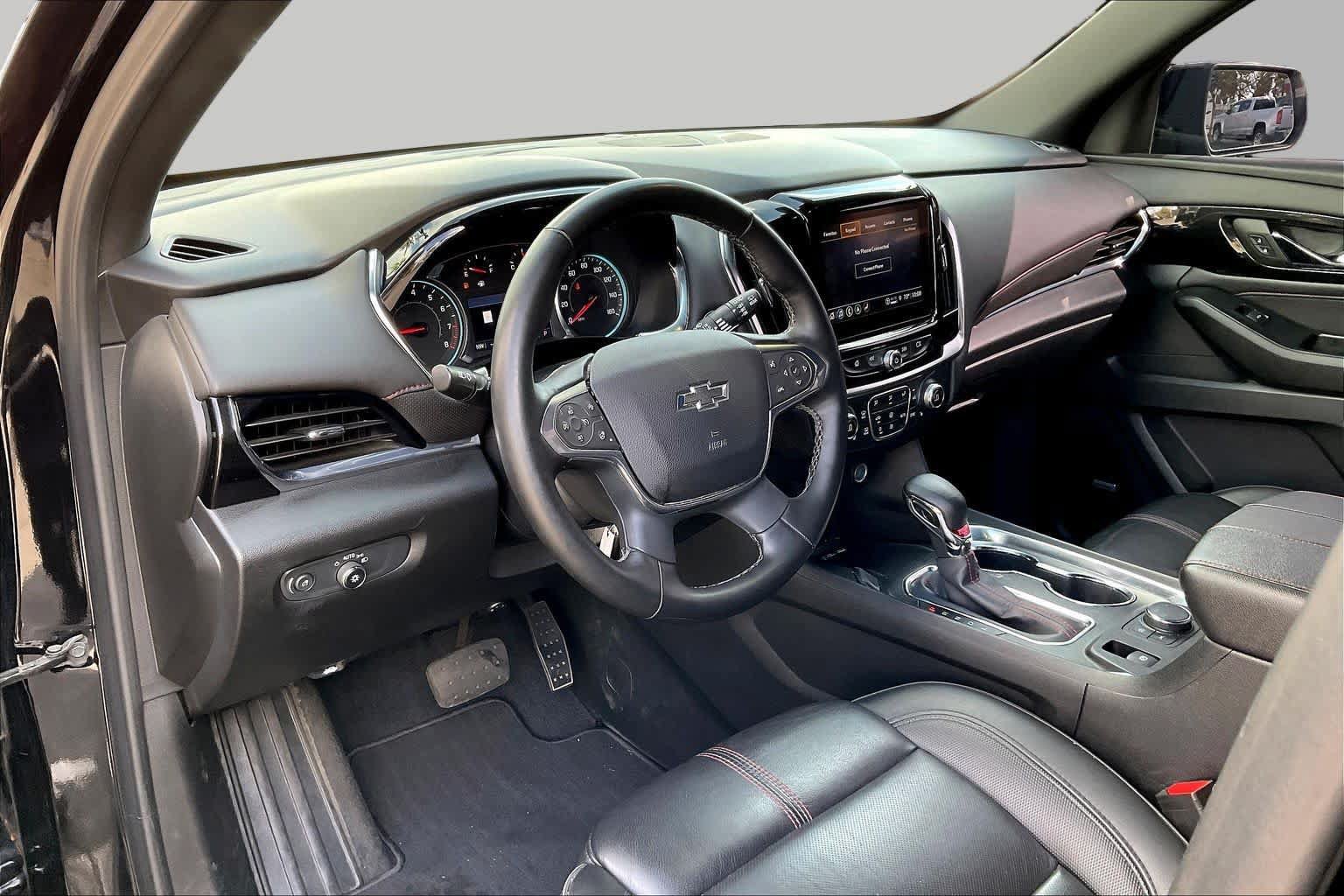 Used 2023 Chevrolet Traverse RS AWD/4WD image 17