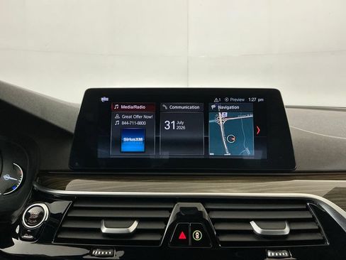 Used 2018 BMW 540i RWD image 11