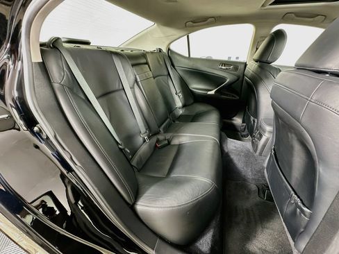 Used 2010 Lexus IS 250 w/ Preferred Accessory Package RWD image 30