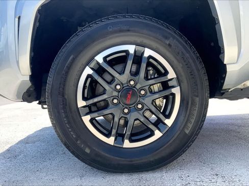 Used 2024 Toyota Tacoma TRD Sport AWD/4WD image 8