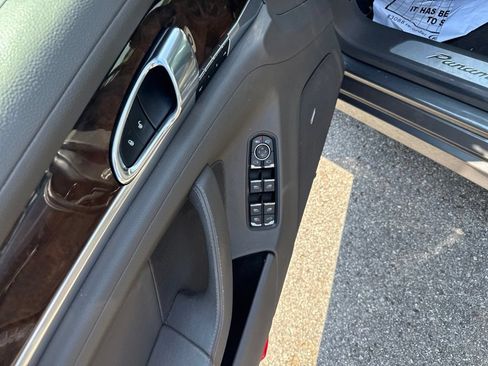 Used 2016 Porsche Panamera 4 AWD/4WD image 11