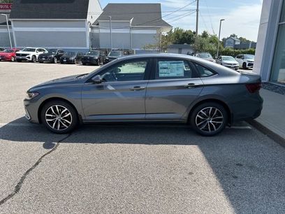 New 2025 Volkswagen Jetta SE