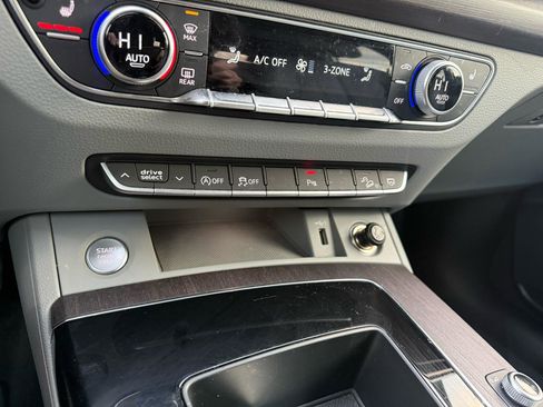 Used 2021 Audi Q5 2.0T Premium w/ Convenience Package image 38