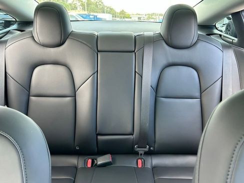 Used 2023 Tesla Model 3 Standard Range image 14