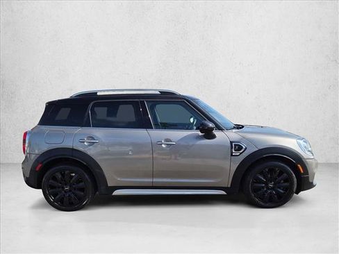 Used 2018 MINI Cooper Countryman S FWD image 4