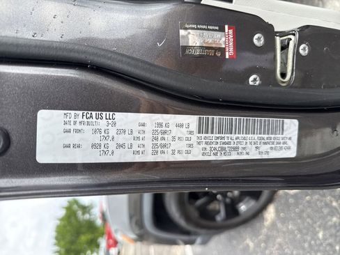 Used 2020 Jeep Compass Latitude FWD image 27