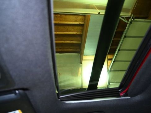 Used 2024 Toyota Corolla Cross AWD Hybrid w/ Moonroof Package image 36