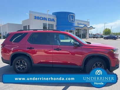 New 2025 Honda Pilot TrailSport