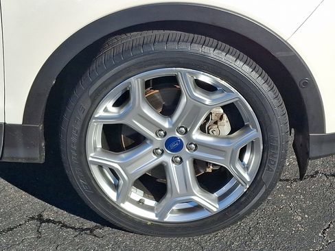 Used 2018 Ford Escape Titanium image 8